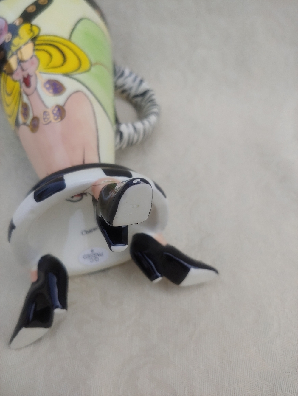 Lynda Cornielle SWAK Vintage Aunt Girtie Hand Painted Footed Mug - Picture 15 of 15